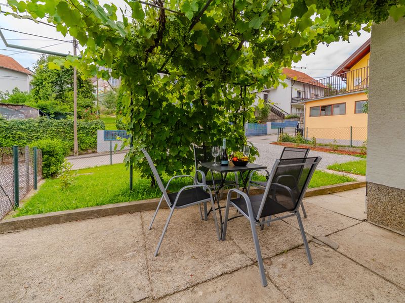 24045660-Appartement-5-Zagreb-800x600-0