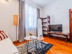 24049484-Appartement-2-Zagreb-300x225-1