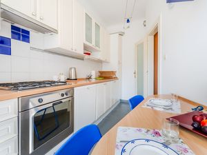 24049484-Appartement-2-Zagreb-300x225-5