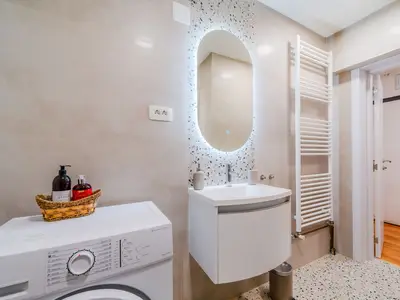 Badezimmer mit Dusche