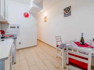 Küche und Essbereich