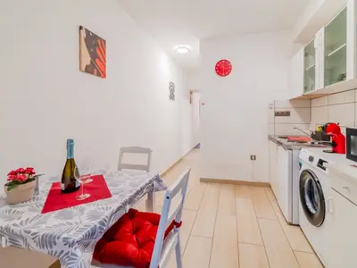 Küche und Essbereich