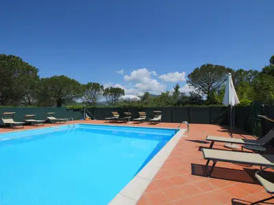 PoolOfHouse
