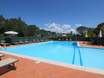 PoolOfHouse
