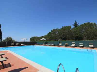 PoolOfHouse