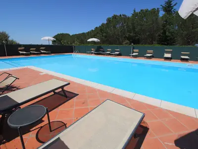 PoolOfHouse