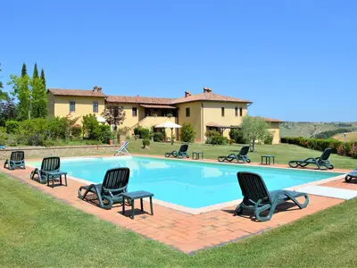PoolOfHouse