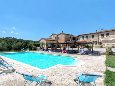 PoolOfHouse