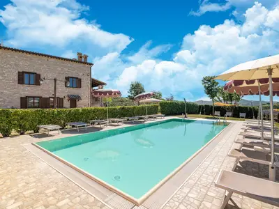 PoolOfHouse