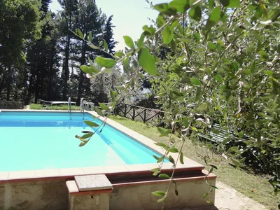 PoolOfHouse