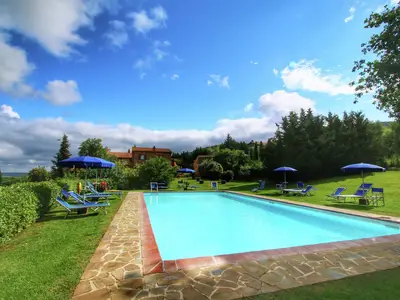 PoolOfHouse
