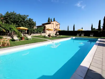 PoolOfHouse