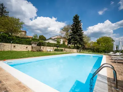 PoolOfHouse