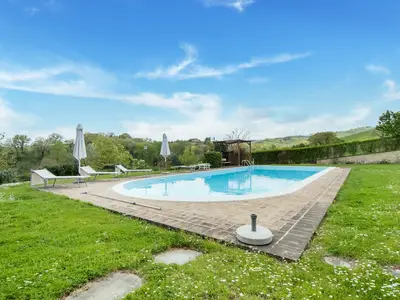 PoolOfHouse