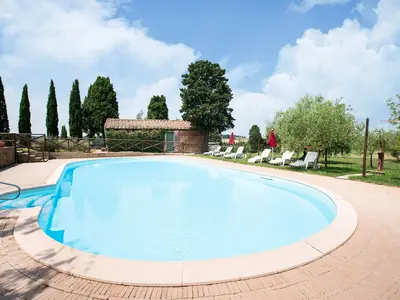 PoolOfHouse