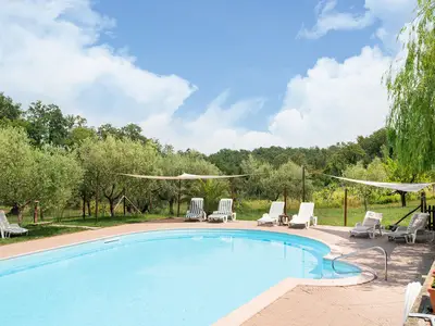 PoolOfHouse