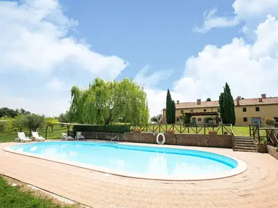 PoolOfHouse