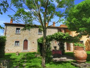 19351589-Bauernhof-4-Cortona-300x225-1