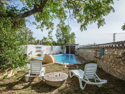 PoolOfHouse