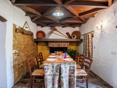 DiningRoom