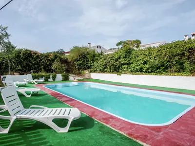 PoolOfHouse