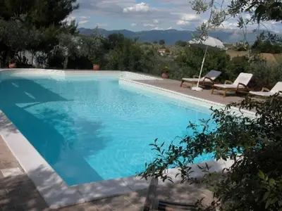 PoolOfHouse