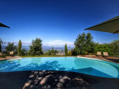 PoolOfHouse