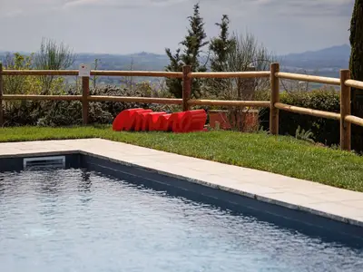 PoolOfHouse