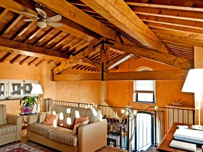 PoolOfHouse