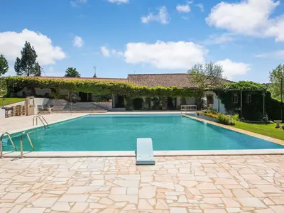 PoolOfHouse