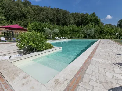PoolOfHouse