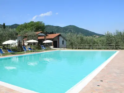 PoolOfHouse