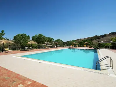 PoolOfHouse