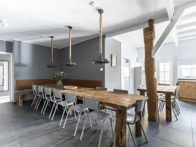 DiningRoom