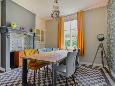 DiningRoom