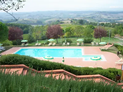 PoolOfHouse