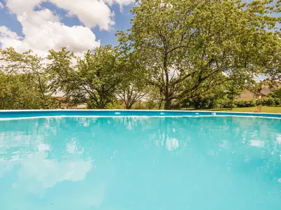 PoolOfHouse