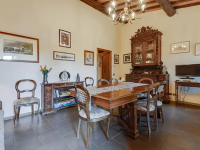 DiningRoom