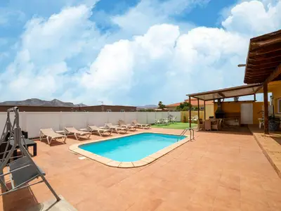 PoolOfHouse