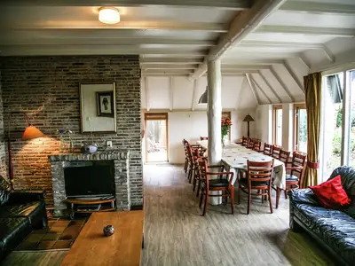 DiningRoom