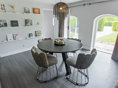 DiningRoom