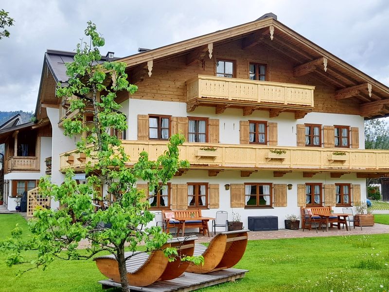 23889987-Berghütte-6-Reit im Winkl-800x600-1