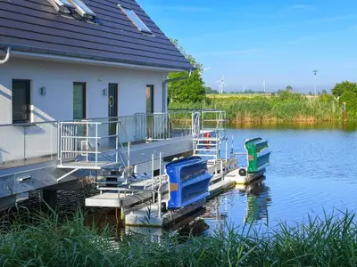 Boot für 5 Personen (89 m²) in Carolinensiel 5/10