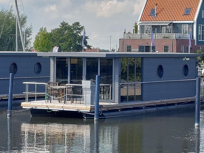 23435523-Boot-5-Edam-Volendam-800x600-0