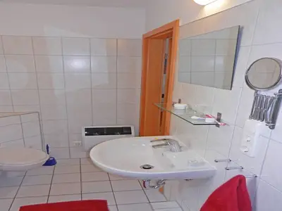 BathRoom BathRoom