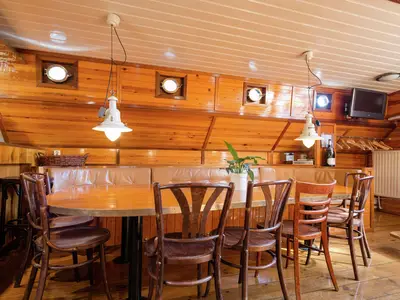 DiningRoom