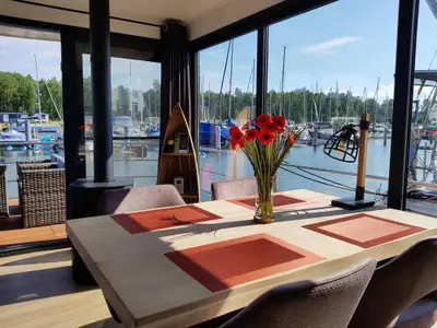 Boot für 4 Personen (45 m²) in Peenemünde 8/10