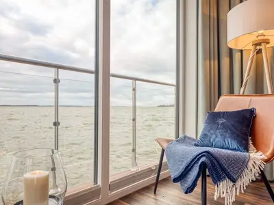 Boot für 6 Personen (85 m²) in Ribnitz-Damgarten 1/10