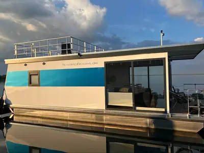 Boot für 3 Personen (33 m²) in Röbel/Müritz 1/10