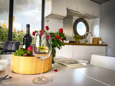 Boot für 6 Personen (24 m²) in Schwerin 8/10